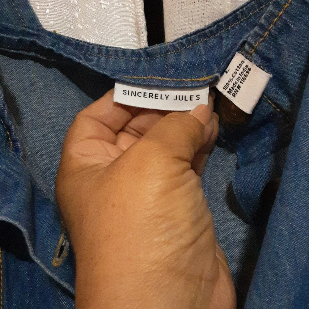 Sincerely Jules 100 % Cotton Women's Blue Denim Jumsuit Size L. Missing Belt.